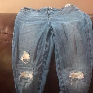 Skinny light blue jeans